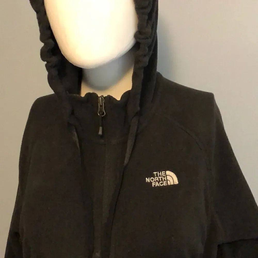 Woman’s Med Black North Face Fleece